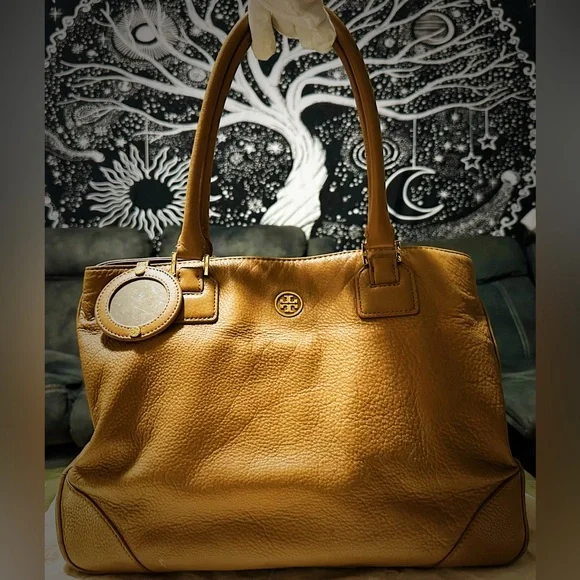 Vintage Y2K Tory Burch Tan soft Leather Tote handbag shoulder bag with scarf - Picture 6 of 17